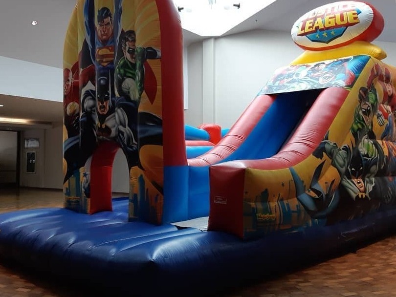 https://www.festivalsandeventsontario.com/index.php?option=com_jomcomdev&format=raw&task=ajax.image&pr=dz04NTAmYWM9NC8z&hash=9eb155&dir=ll&src=444-index_6.jpeg