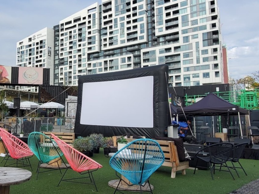 https://www.festivalsandeventsontario.com/index.php?option=com_jomcomdev&format=raw&task=ajax.image&pr=dz04NTAmYWM9NC8z&hash=a64a70&dir=qs&src=445-index_5.jpeg