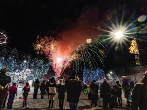 bracebridge-festival-of-lights-bracebridge-ontario-canada_large.jpg