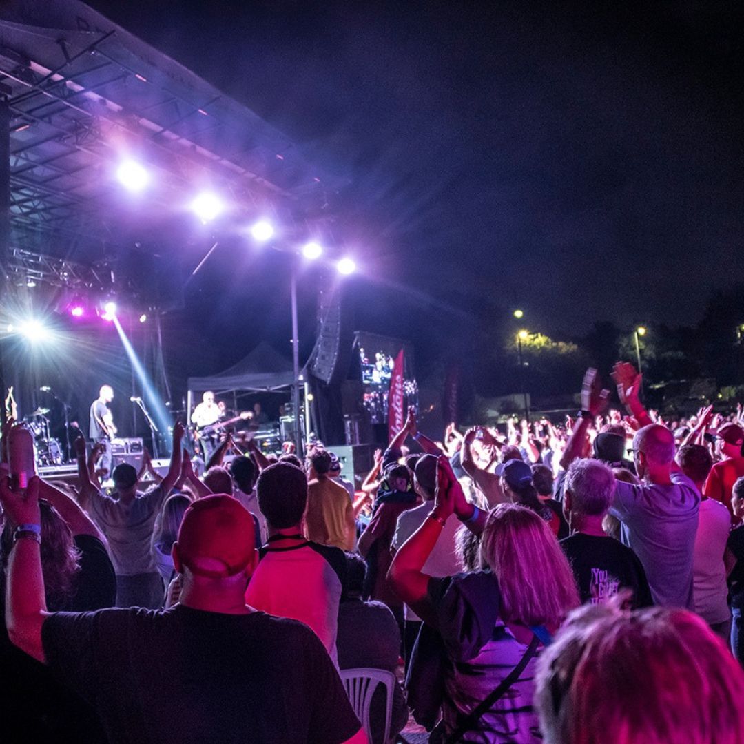 images/2025/Top%20100/shuffle-1.jpg#joomlaImage://local-images/2025/Top 100/shuffle-1.jpg?width=1080&height=1080